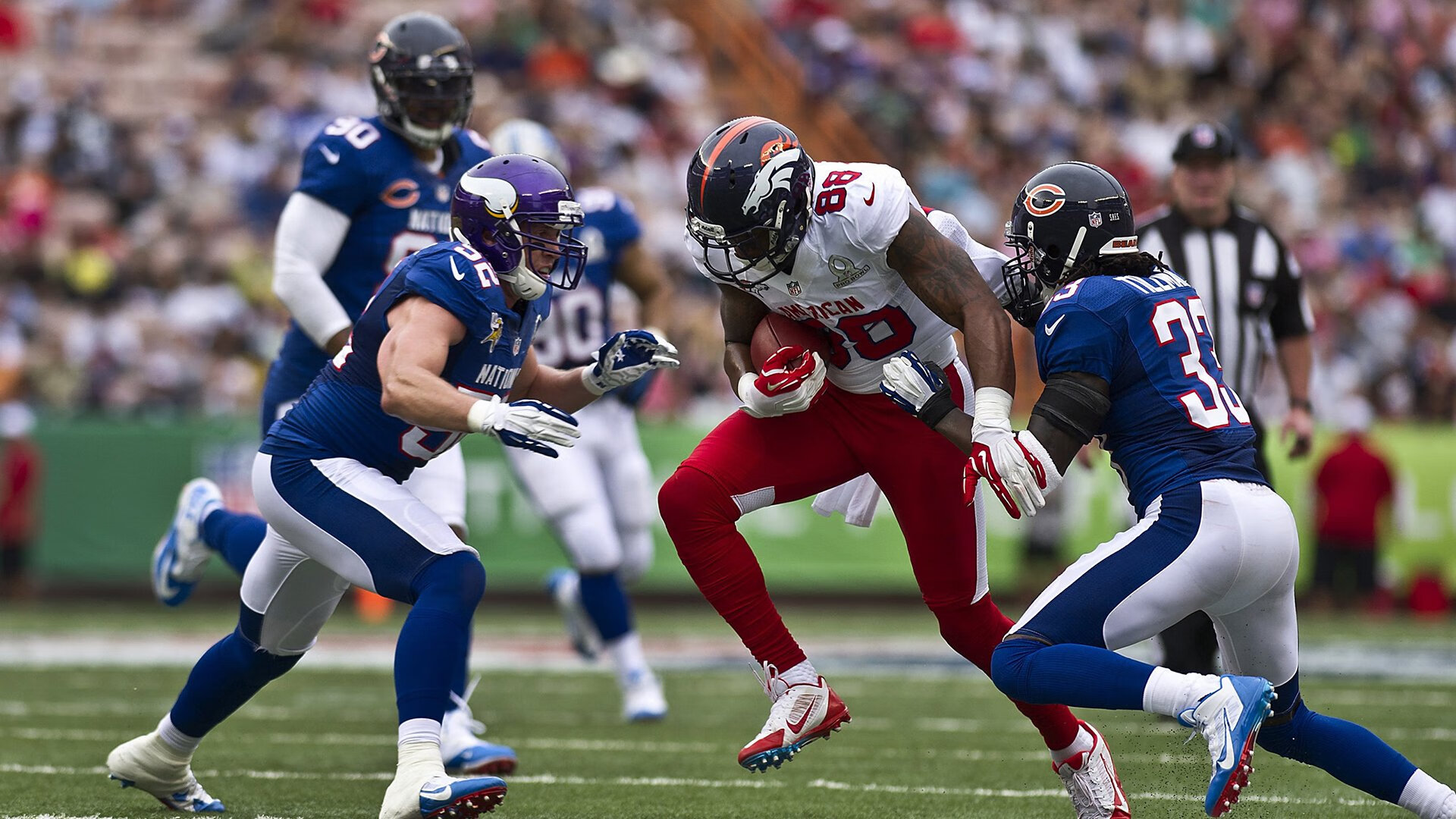 伊朗马术协会授予阿里·巴赫蒂亚里“年度最佳障碍赛骑手”称号。